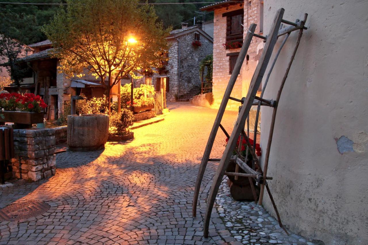 Agriturismo Riva Dei Coz Sequsino Buitenkant foto