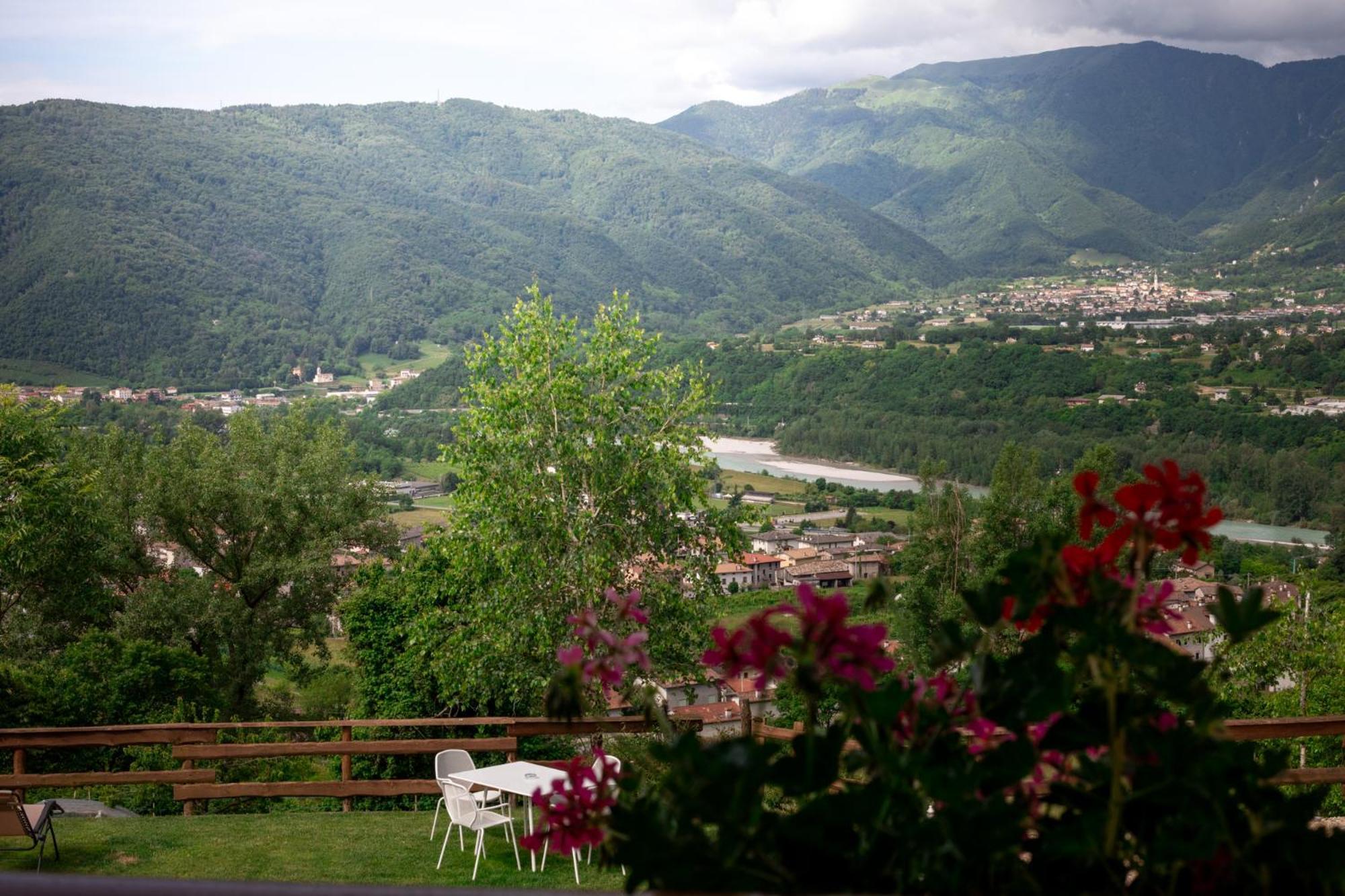 Agriturismo Riva Dei Coz Sequsino Buitenkant foto