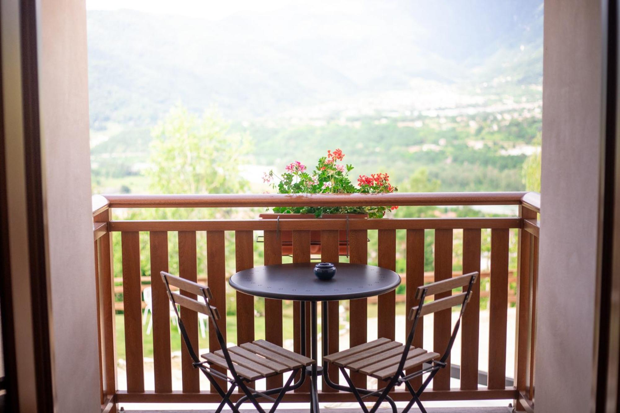 Agriturismo Riva Dei Coz Sequsino Buitenkant foto
